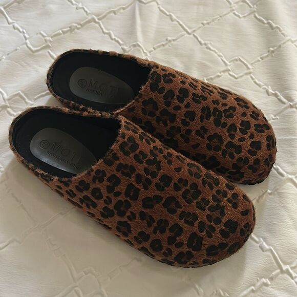 Mote Cheetah Print Clogs(Size 40) - Picture 7 of 10